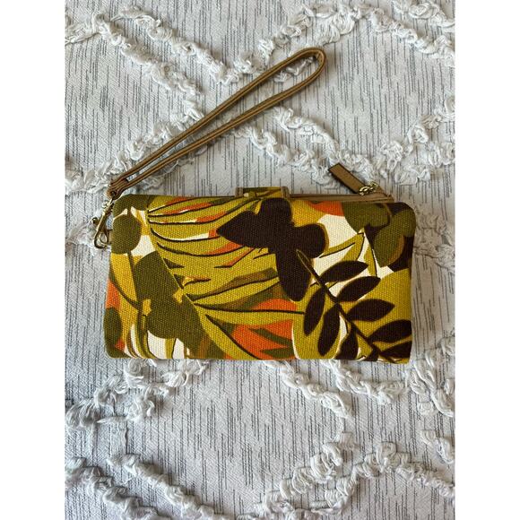 RELIC Crossbody PurseCoverts To Wristlet Adjustable Strap Harvest Floral Pattern - Picture 3 of 6